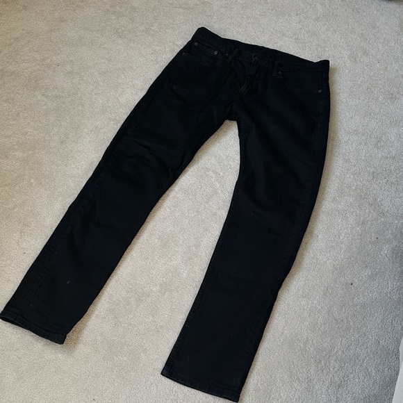 Levi's Men's Dark Black Straight Jeans - Picture 7 of 10